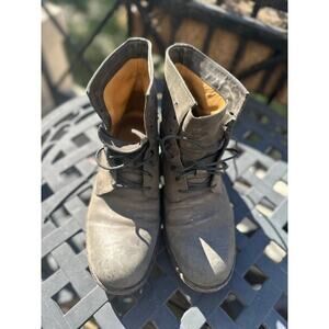 Barneys New York Dark Green Leather Lace-Up Boots Men’s 7 / Women’s 8.5